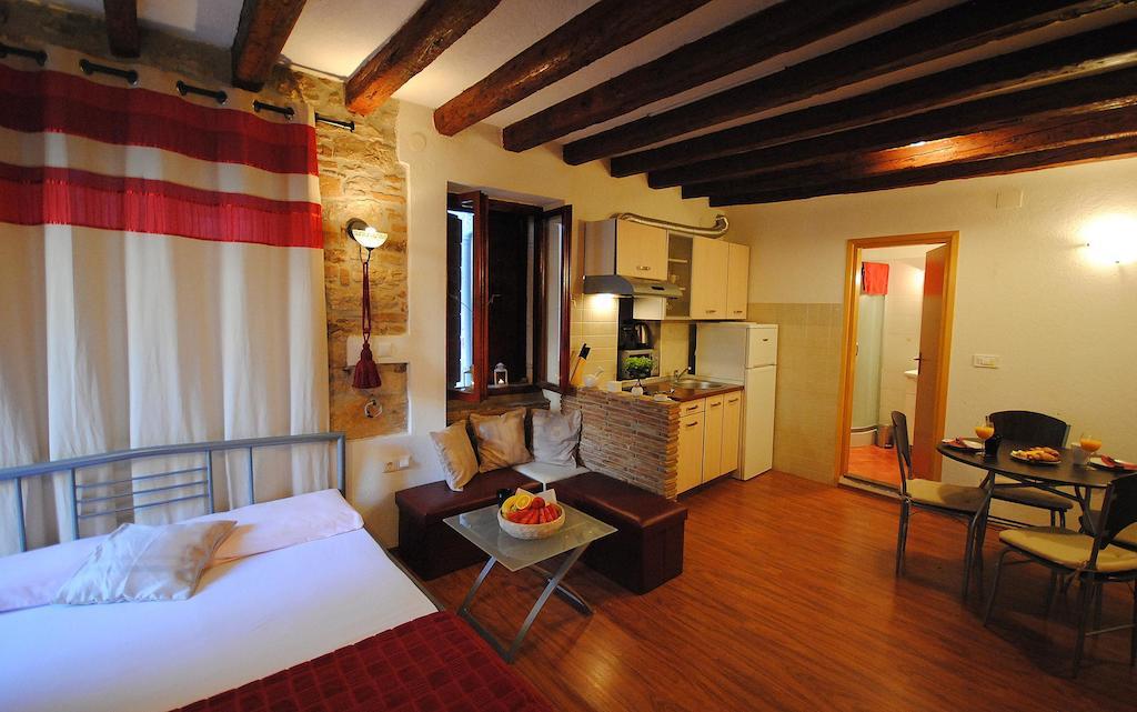 Guesthouse Ancient Stone Rovinj Quarto foto